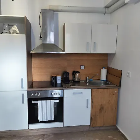 Cozy Central Flat In Pyrgos Near Olympia Room photo